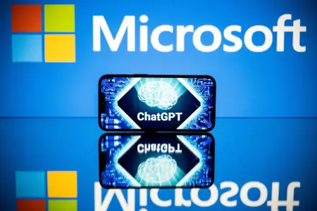 Microsoft anuncia millonaria inversión en OpenAI